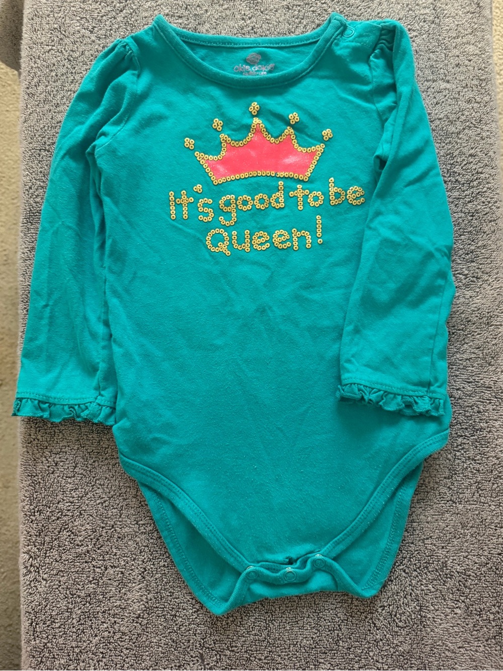 okie dokie Teal Long-Sleeve One-Piece Bodysuit with Pink Crown